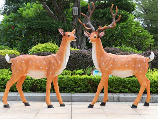 玻璃钢仿真梅花鹿雕塑