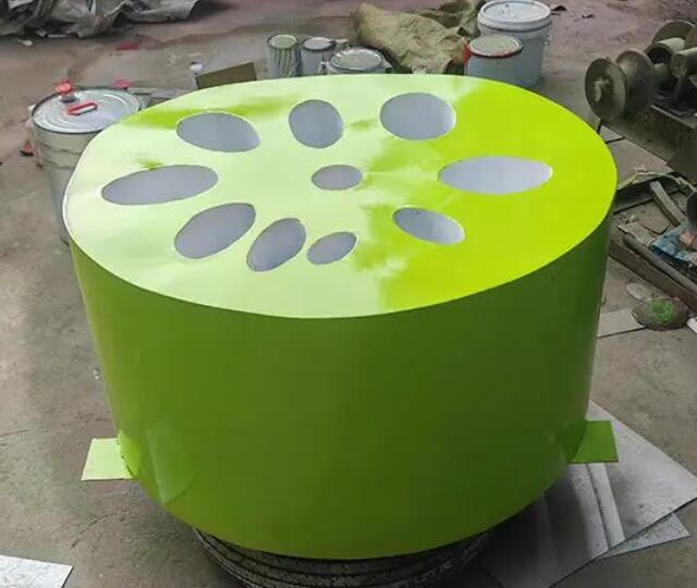 不锈钢莲藕主题雕塑