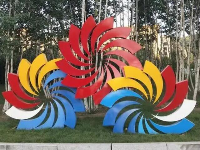 公园不锈钢七彩风火轮雕塑