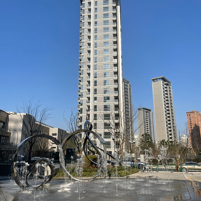 城市广场不锈钢水景飘带雕塑