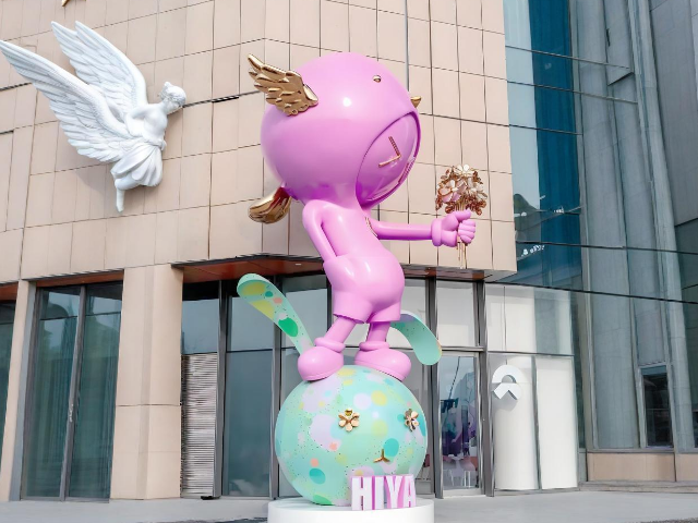 玻璃钢可爱卡通IP雕塑，让想象跃然眼前！