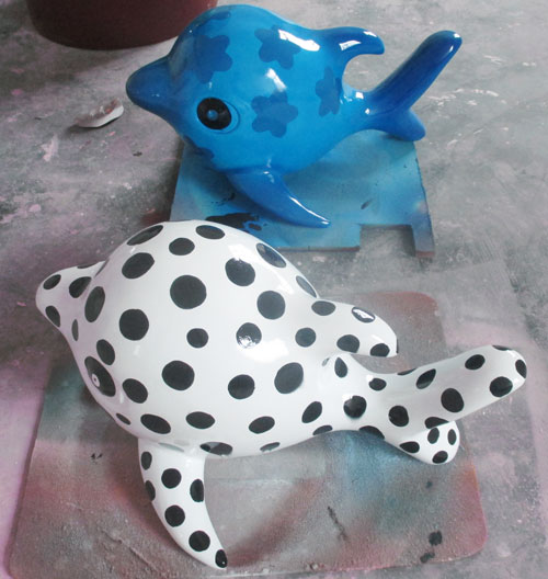 玻璃钢可爱小海豚雕