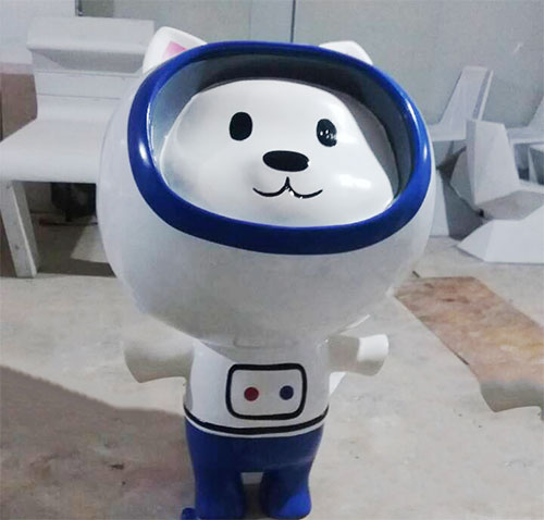 玻璃钢卡通太空狗雕塑