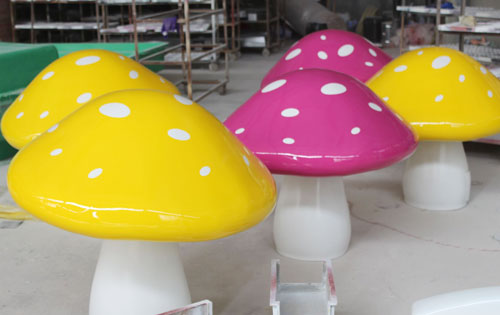 玻璃钢卡通蘑菇雕塑