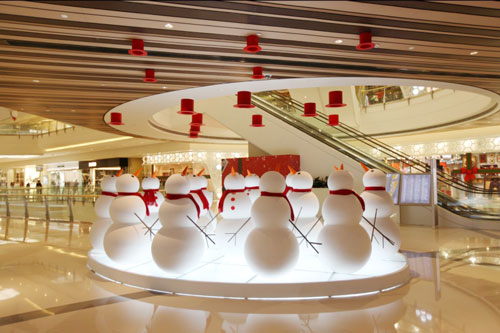 玻璃钢美陈雪人雕塑