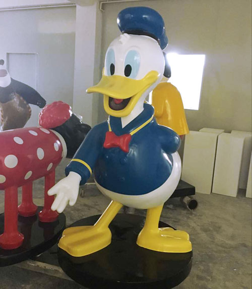 深圳玻璃卡通鸭雕塑