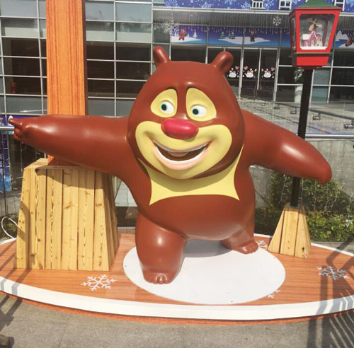 深圳玻璃钢卡通熊雕塑