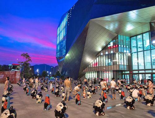 展馆卡通玻璃钢雕塑组合