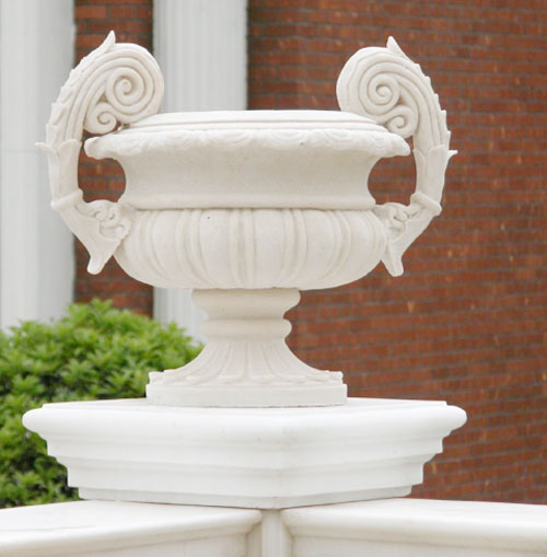 玻璃钢仿砂岩景观雕塑