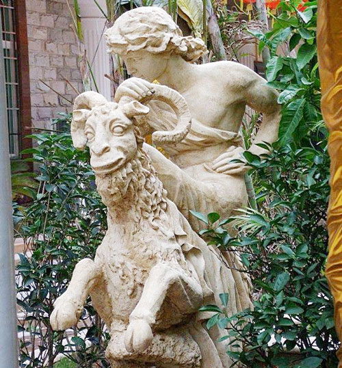 玻璃钢砂岩西方人物雕塑